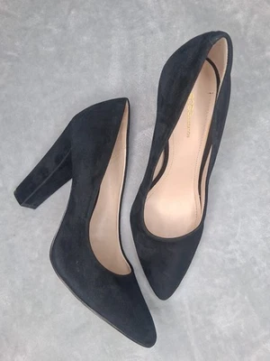 Salto BCBGENERATION couro camurça biqueira pontiaguda bloco clássico elegante preto 10 M - Imagem 1 de 4