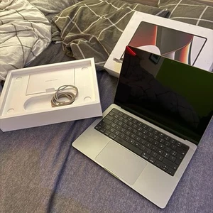 MacBook pro 14 M1 Pro - Photo 1/4