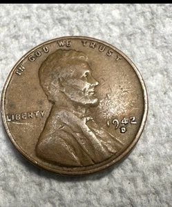 EXTREMELY RARE 1942 D WHEAT PENNY WITH MINT MARK. Great condition too! - Picture 1 of 3