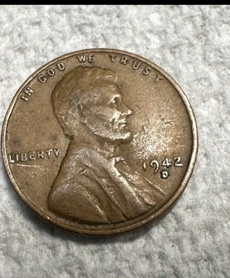 EXTREMELY RARE 1942 D WHEAT PENNY WITH MINT MARK. Great condition too! - Image 1 of 3