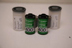 2 Fujifilm Neopan ISO 400 B&W Roll Film 35mm 36 Exp Expired - No Box - Picture 1 of 1