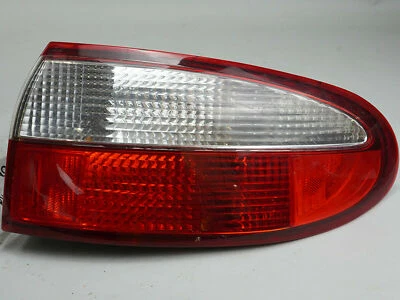 Luz trasera Daewoo Lanos 1998-2000 freno parada luz trasera lado pasajero derecho fabricante original Foto 1 de 4