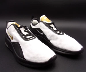 Scarpe Nike Air Max Uomo 10 Motion 2 CT1103 001 Nero Bianco Oro Metallizzato - Foto 1 di 10
