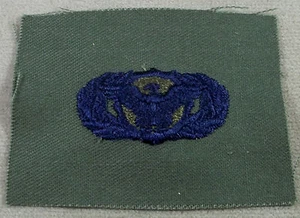 US Air Force Subdued Cloth Basic Security Police Obsolete Badge - Picture 1 of 1