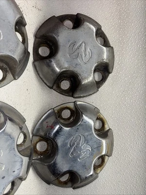 Tapa central de 6 piezas usada 5845973 para Dodge Ram 1500 2002-2005 Foto 1 de 4