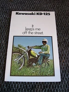 FOLLETO DE VENTAS KAWASAKI KD 125 KD125 NUEVO DE LOTE ANTIGUO FABRICANTE ORIGINAL DISTRIBUIDOR FOLLETO LITERATURA - Imagen 1 de 5