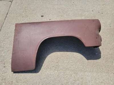 Guardabarros delantero derecho Ford 1953 Customline Crestline Mainline Victoria nuevo de lote original Foto 1 de 4