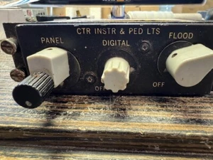 Douglas Control instrument and PED LTS 5956888-27 - Picture 1 of 7