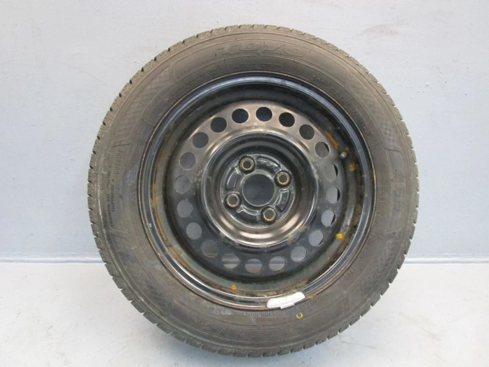 Honda Jazz III Reserverad 175/65 R15 84H Toyo Allwetter - Bild 1 von 4