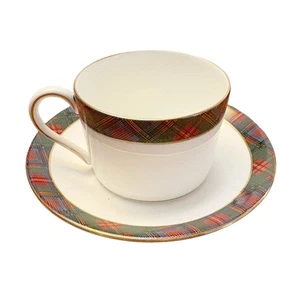 Ralph Lauren Weihnachten Highland Wedgewood flache Teetasse & Untertasse Tartan Goldrand - Bild 1 von 2