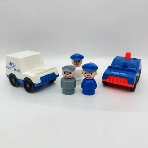 Vintage Little People Postwagen Polizeiauto Zusteller Mädchen Junge Pilot Offizier - Bild 1 von 13