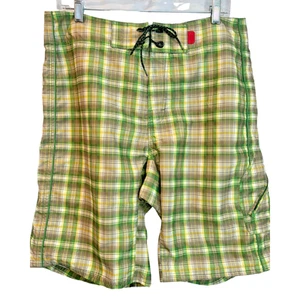 North Face Men's Sz M Board Shorts Swim Trunks Green Plaid 10" Inseam Zip Pocket - Picture 1 of 11