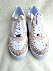 GBG Los Angeles Women's Size9M White & Beige Sneaker - Picture 1 of 6