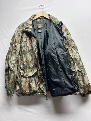 Men’s Yukon Gear Camo Hunting Puffer Jacket Large Zip Jacket - Image 1 of 4