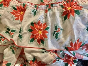 Vintage Poinsettia e Agrifoglio Design Tessuto Ruffle 5,25 iarde - Foto 1 di 1
