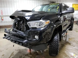 Faro antiniebla izquierdo Toyota Tacoma 2016 - Imagen 1 de 12