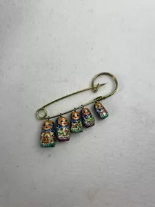 Vintage Mini RUSSIAN MATRYOSHKA DOLLS Brooch Pin Hand Painted 2.5" - Picture 1 of 3