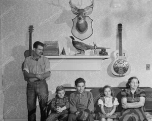 Steel Guitar Mounted On Wall 1941 Vintage 8x10 Reprint Of Old Photo - Picture 1 of 1