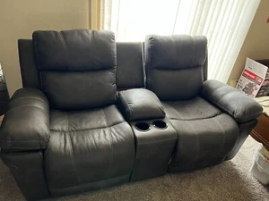 power loveseat recliner with console - Picture 1 of 7