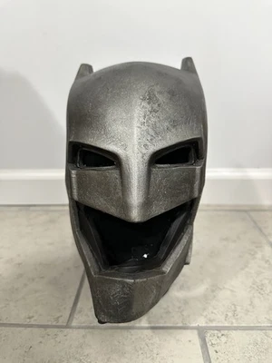 Armored Batman helmet,  worn  in Batman v Superman: Dawn of Justice. - Image 1 of 4