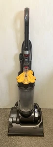 Dyson DC33 Upright Vacuum Cleaner Multi Floor Carpet Cleaner With Attachments - Picture 1 of 17