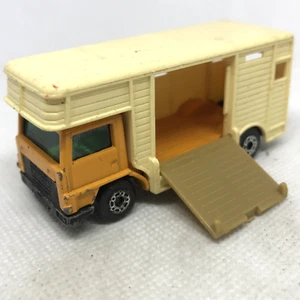 Lesney Matchbox Superfast Horse-Box No. 40 Orange/Tan 1977 Made In England - Picture 1 of 10