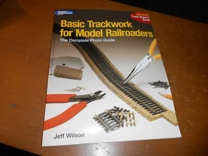 Modellbahnmagazin Grundlegende Gleisarbeit für Modelleisenbahn Fotoanleitung - Bild 1 von 2
