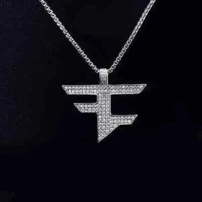 Pingente de beleza de diamante folheado a ouro branco 14K corte redondo 1,50 ct criado em laboratório - Imagem 1 de 4