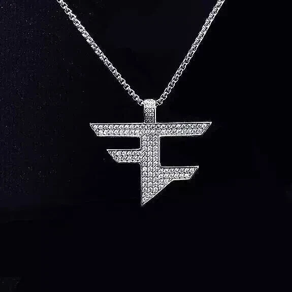 Colgante Faze Belleza Diamante Creado en Laboratorio Corte Redondo 1.50Ct Chapado en Oro Blanco 14K Foto 1 de 4