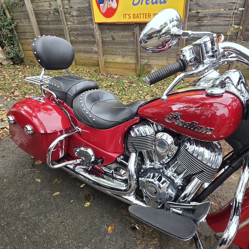 2016 Indian Springfield  - Image 1 of 4