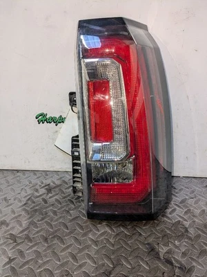 Luz trasera derecha pasajero para 15-20 YUKON 1428563 Foto 1 de 4