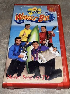 The Wiggles Wiggle Bay VHS 2003 Beach Ocean Kids Music Songs ***TESTED*** - Image 1 of 4