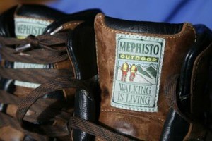 mephisto chukka boots
