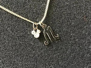Disney 18 Zoll lange Silber Kristall M Initialen Halskette Mickey Mouse Charm - Bild 1 von 3