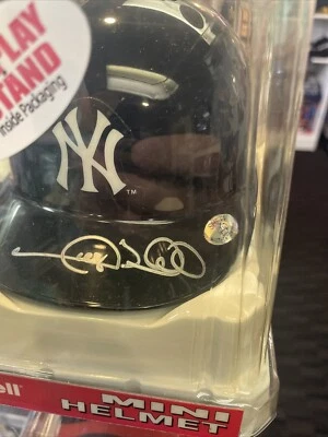 Gary Sheffield Signed Baseball Mini Helmet Riddell Jsa New York Yankees - Image 1 of 3