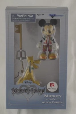 ✔ Figura de acción sellada Disney Kingdom Hearts Mickey con Plutón exclusiva de Walgreens Foto 1 de 2