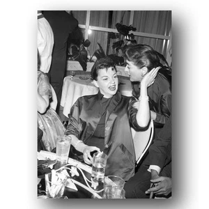 Judy Garland Helen Hayes Joan Crawford Candid Hollywood Event 1956 De colección 5x7 P - Imagen 1 de 1