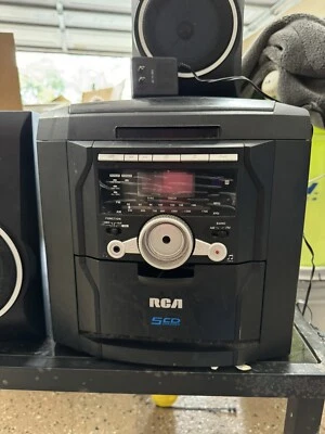 RCA 5 Disk Changer Stereo System w AM/FM Radio Speakers - Image 1 of 4