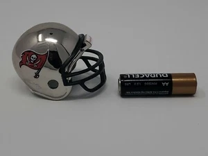 Tampa Bay Buccaneers Riddell Mini NFL Football Pocket Chrome Helmet - Bild 1 von 3