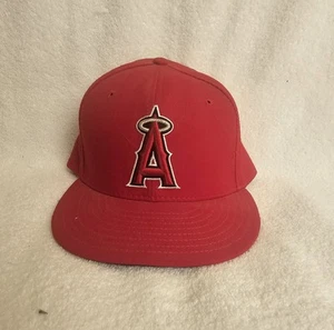 Los Angeles Angeles Baseball Cap Fitted 7 1/2 Red Hat Cap New Era Official MLB - Picture 1 of 10
