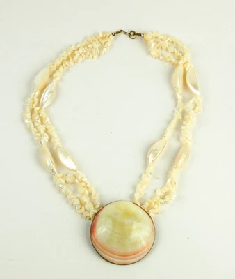 Collar de cuentas pepita de nácar colgante con concha vintage Foto 1 de 4