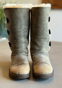 Ugg Bailey Button Triplet Bomber 3049 Brown Winter Snow Womens Boots Size 9 - Picture 1 of 8