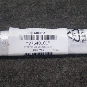 NUEVO TECLADO PIANO YAMAHA tecla abajo tope de peso V7640101 antiguo P/N: V764010R - Imagen 1 de 2