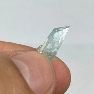 ¡CRISTAL GEMA AZUL EUCLASE!!! Gachalá, COLOMBIA 2,9 quilates / 0,58 gramos - Imagen 1 de 9