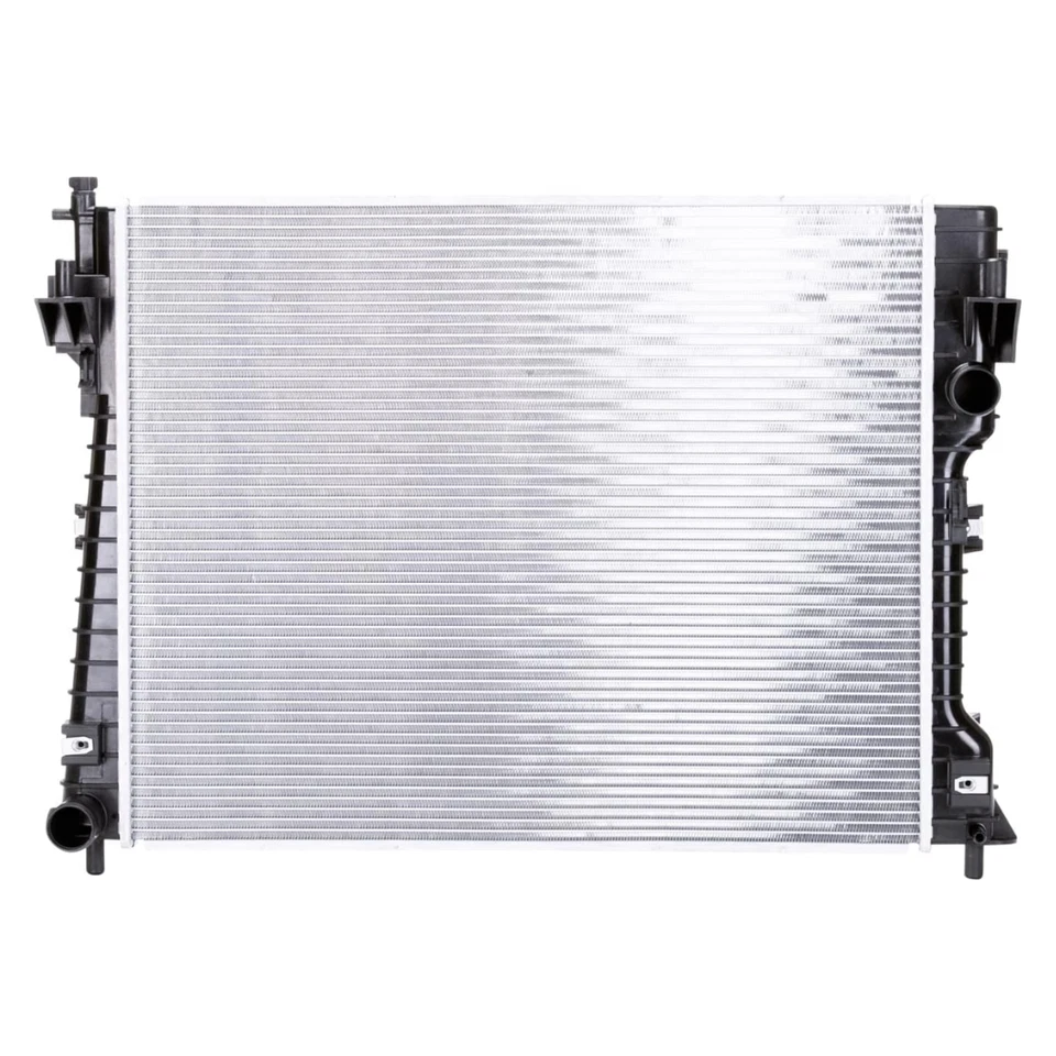 Conjunto de radiador TYC 13205 para Ford Mustang 11-14 Foto 1 de 4