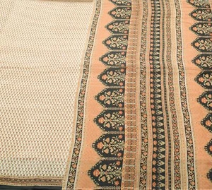 Sushila Vintage Blumen Creme Scrap Sari 100% Reine Seide Bedruckt Sari Weicher Stoff - Bild 1 von 11