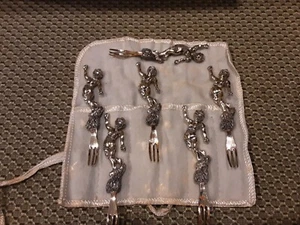 Antique Cherub Cocktail Hors d'oeuvre Forks. Orginal pouch. - Picture 1 of 6