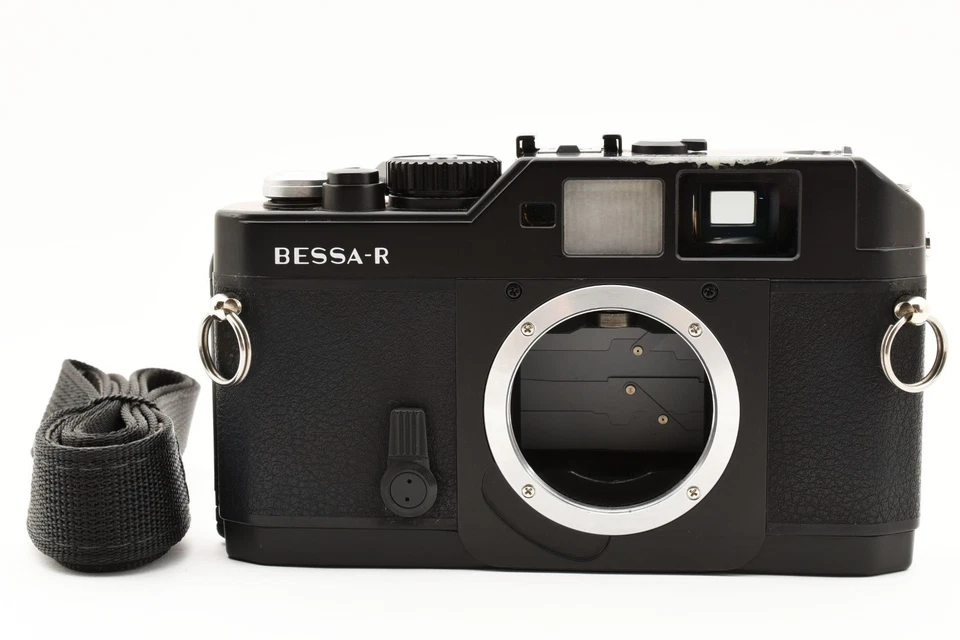 Пленочная камера с дальномером Voigtlander BESSA-R 35 мм с подлинным ремешком [почти как новая] - Изображение 1 из 4