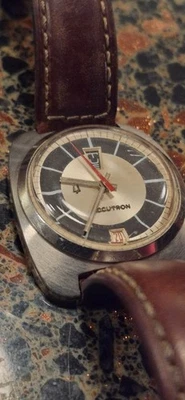 Orologio Vintage Bulova Accutron Up Down Giorno/Data 2182 - Immagine 1 di 4