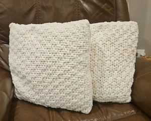 2) Juego de almohadas decorativas blancas gruesas de punto ropa de cama almohada 16" cremallera usado en excelente estado - Imagen 1 de 3